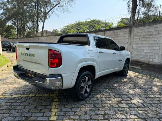 RAM-RAMPAGE-2.0 TURBO DIESEL LARAMIE 4X4 AUTOMÁTICO RAM-RAMPAGE-2023