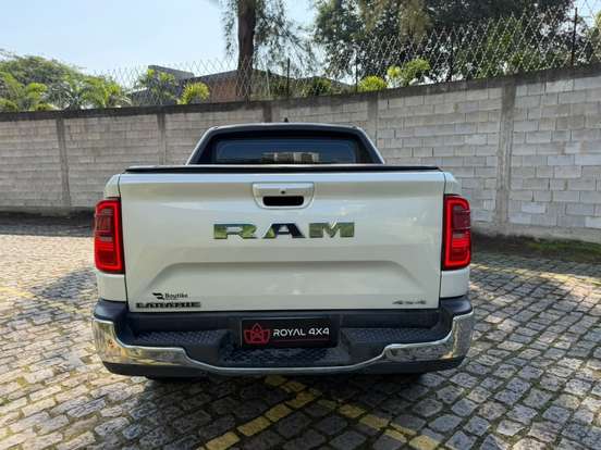 RAM-RAMPAGE-2.0 TURBO DIESEL LARAMIE 4X4 AUTOMÁTICO RAM-RAMPAGE-2023