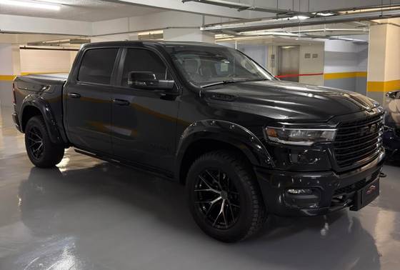 RAM 1500 3.0 HURRICANE 6 BITURBO GASOLINA LARAMIE NIGHT EDITION CD 4X4 AUTOMÁTICO