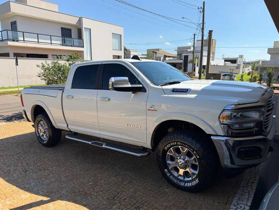 RAM 2500 6.7 I6 TURBO DIESEL LARAMIE CD 4X4 AUTOMÁTICO