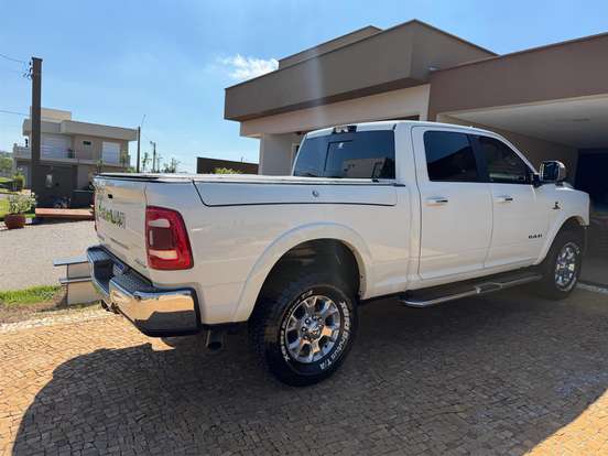 RAM-2500-6.7 I6 TURBO DIESEL LARAMIE CD 4X4 AUTOMÁTICO RAM-2500-2022