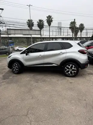 RENAULT-CAPTUR-2018