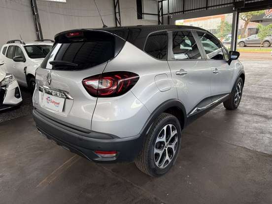 RENAULT-CAPTUR-2020