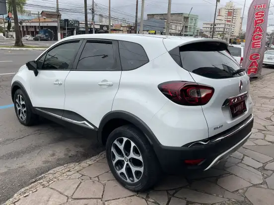 RENAULT-CAPTUR-2019
