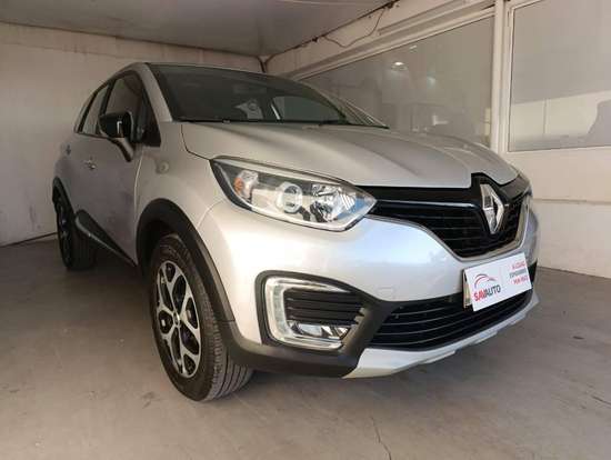 RENAULT-CAPTUR-2021