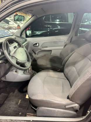 RENAULT-CLIO-2010