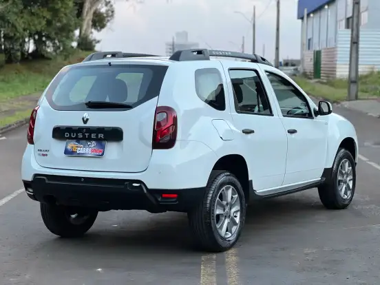 RENAULT-DUSTER-2018