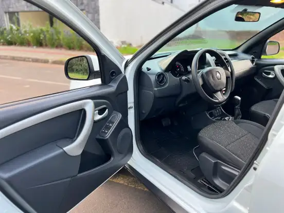 RENAULT-DUSTER-1.6 16V SCE FLEX AUTHENTIQUE X-TRONIC RENAULT-DUSTER-2018