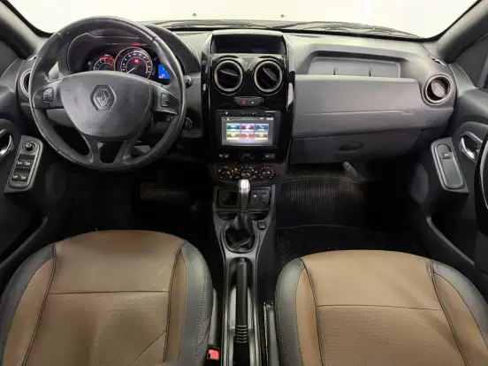 RENAULT-DUSTER-2018