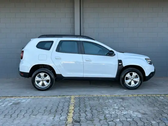RENAULT-DUSTER-2024
