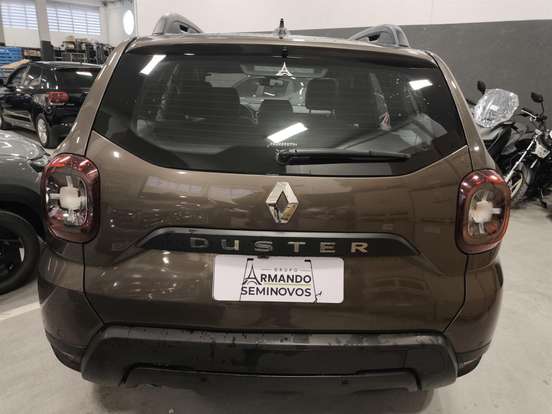 RENAULT-DUSTER-2021