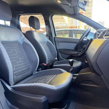 RENAULT-DUSTER-2023