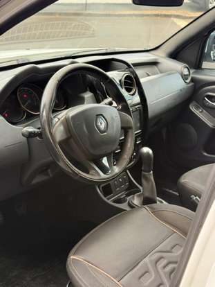 RENAULT-DUSTER-2016
