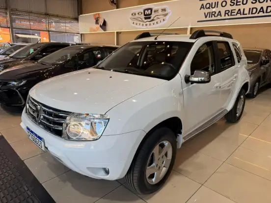 RENAULT-DUSTER-2014