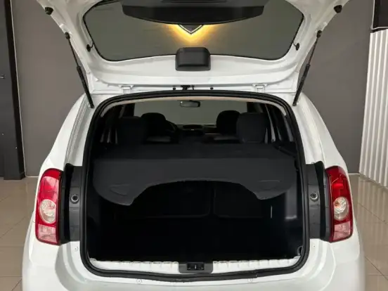 RENAULT-DUSTER-2.0 DYNAMIQUE 4X2 16V FLEX 4P AUTOMÁTICO RENAULT-DUSTER-2013
