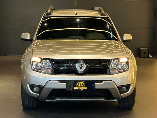 RENAULT-DUSTER-2015