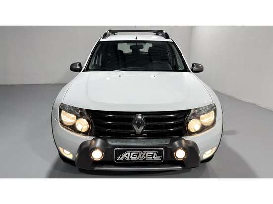 RENAULT-DUSTER-2014