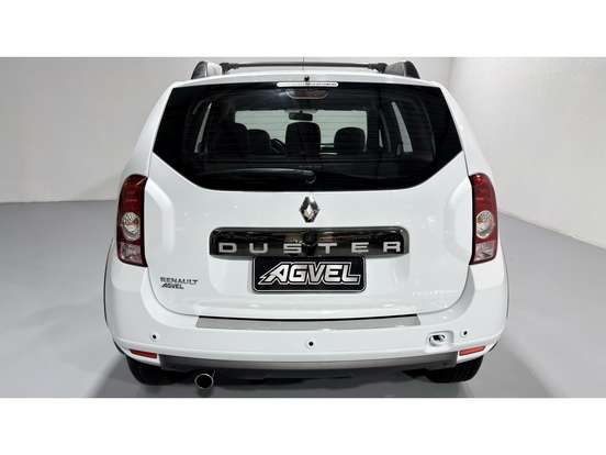 RENAULT-DUSTER-2014