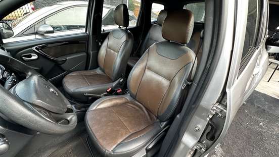 RENAULT-DUSTER-2.0 DYNAMIQUE 4X2 16V FLEX 4P AUTOMÁTICO RENAULT-DUSTER-2016