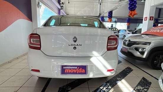 RENAULT-LOGAN-2024