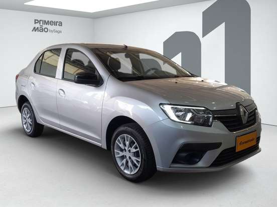 RENAULT-LOGAN-2023