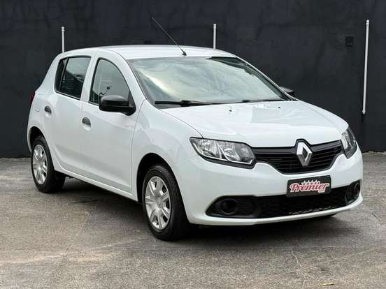 RENAULT-SANDERO-2017