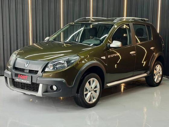 RENAULT SANDERO 1.6 STEPWAY 16V FLEX 4P AUTOMÁTICO