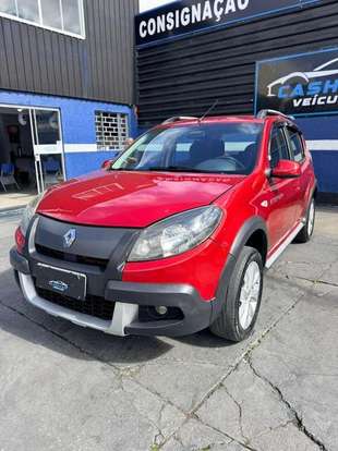 RENAULT-SANDERO-2013