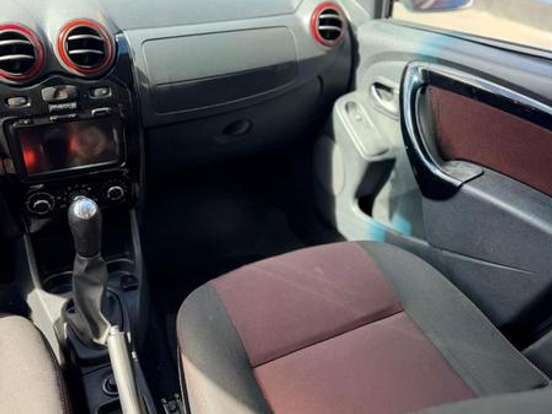 RENAULT-SANDERO-1.6 STEPWAY 8V FLEX 4P MANUAL RENAULT-SANDERO-2013