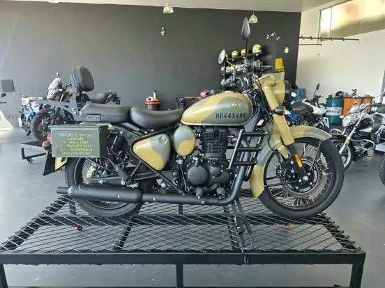 ROYAL ENFIELD-CLASSIC 350 SIGNALS ROYAL ENFIELD-CLASSIC 350 SIGNALS-2025