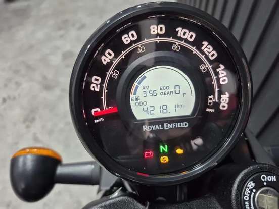 ROYAL ENFIELD-HUNTER 350-2025