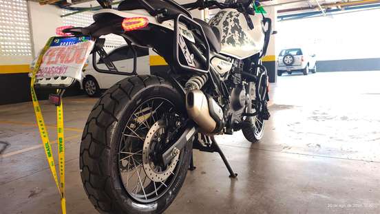 ROYAL ENFIELD-HIMALAYAN 450 KAMET WHITE ROYAL ENFIELD-HIMALAYAN 450 KAMET WHITE-2025