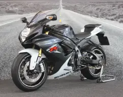 SUZUKI GSX-R750 SUZUKI GSX-R750