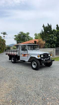 TOYOTA BANDEIRANTE 3.7 BJ55LP-BL 4X4 CS DIESEL 2P MANUAL