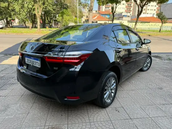 TOYOTA-COROLLA-1.8 GLI UPPER 16V FLEX 4P AUTOMÁTICO TOYOTA-COROLLA-2017