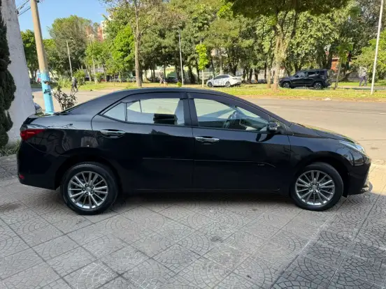 TOYOTA-COROLLA-2017