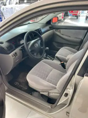 TOYOTA-COROLLA-2004