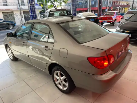 TOYOTA-COROLLA-2004