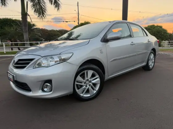 TOYOTA COROLLA 1.8 XLI 16V FLEX 4P AUTOMÁTICO