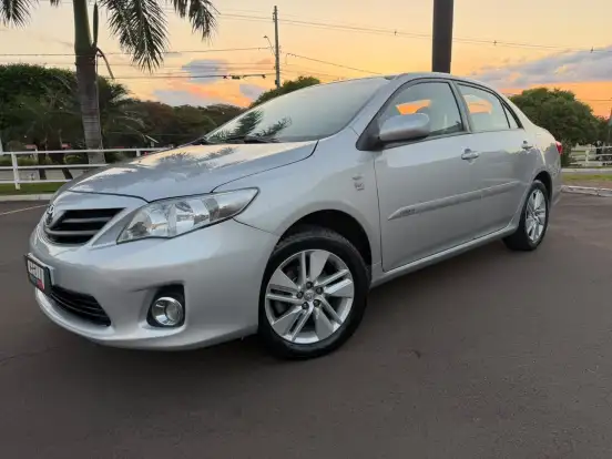 TOYOTA-COROLLA-2012