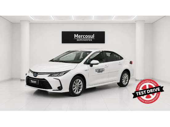 TOYOTA-COROLLA-2025