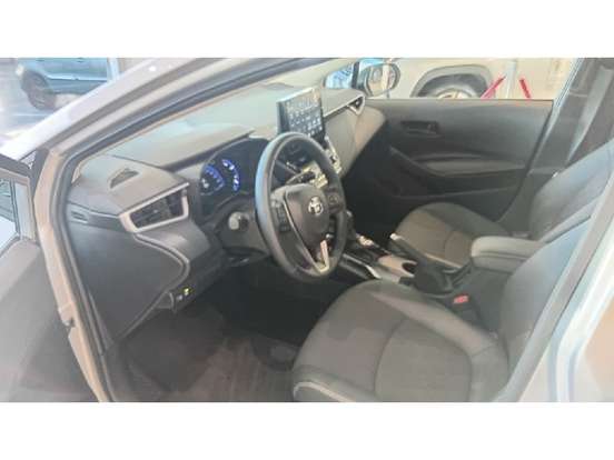 TOYOTA-COROLLA-2025