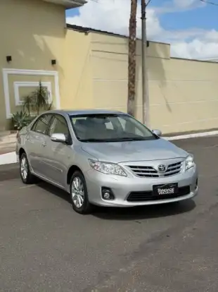 TOYOTA-COROLLA-2013