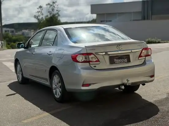 TOYOTA-COROLLA-2.0 ALTIS 16V FLEX 4P AUTOMÁTICO TOYOTA-COROLLA-2013