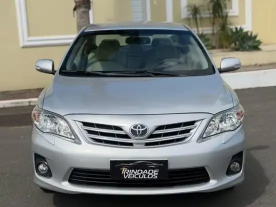 TOYOTA-COROLLA-2.0 ALTIS 16V FLEX 4P AUTOMÁTICO TOYOTA-COROLLA-2013