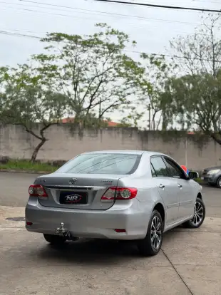 TOYOTA-COROLLA-2013