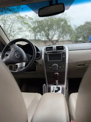 TOYOTA-COROLLA-2013