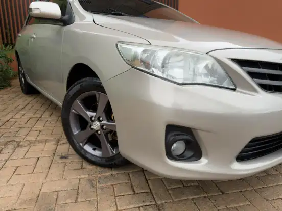 TOYOTA-COROLLA-2013