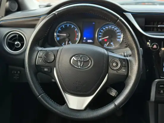 TOYOTA-COROLLA-2019