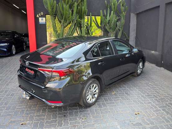 TOYOTA-COROLLA-2025